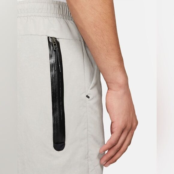 Nike NWT Sportswear Tech Essentials Men's lined Commuter Pants Gray Small - Picture 5 of 9